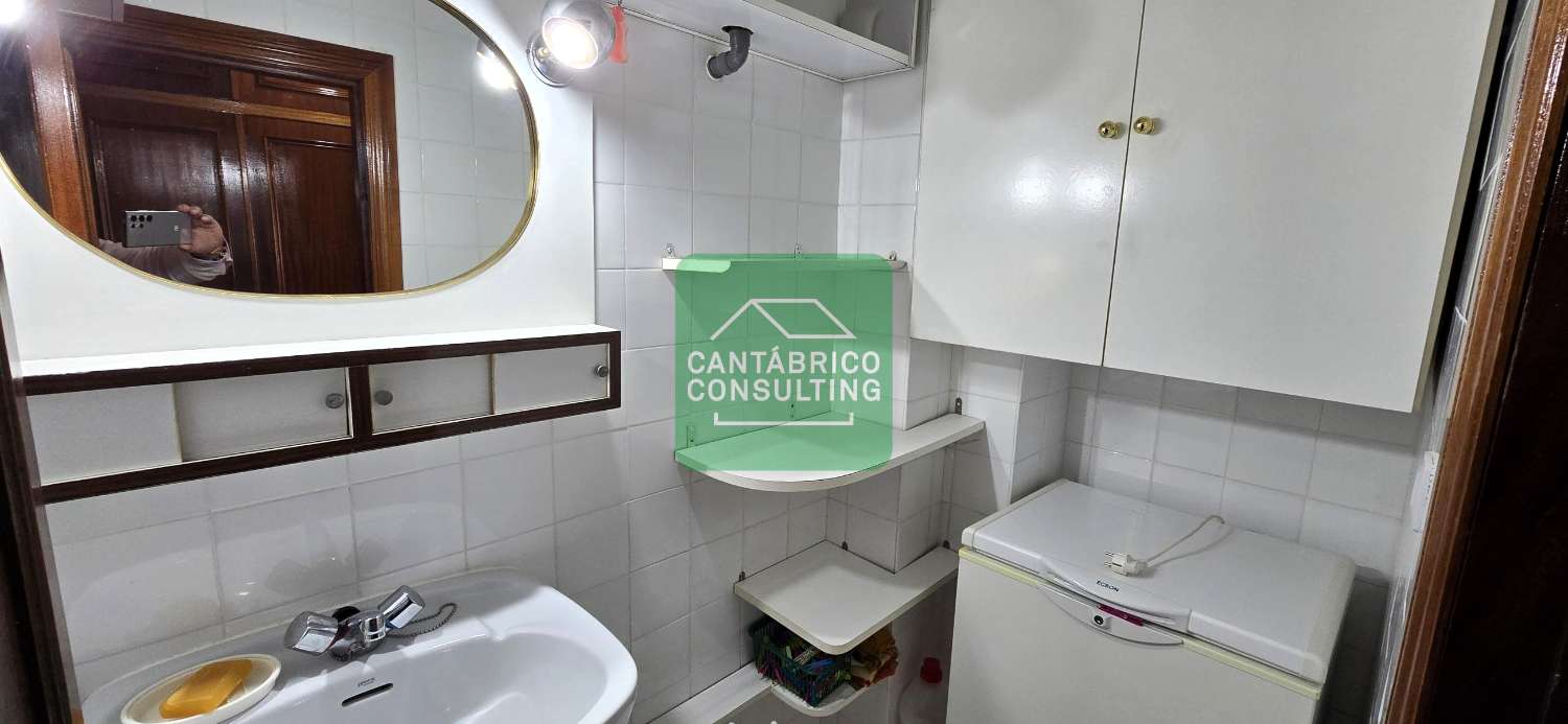 Oviedo Piso 3 Dormitorios y Garaje en muy Buen Estado – FUERTES ACEVEDO 37