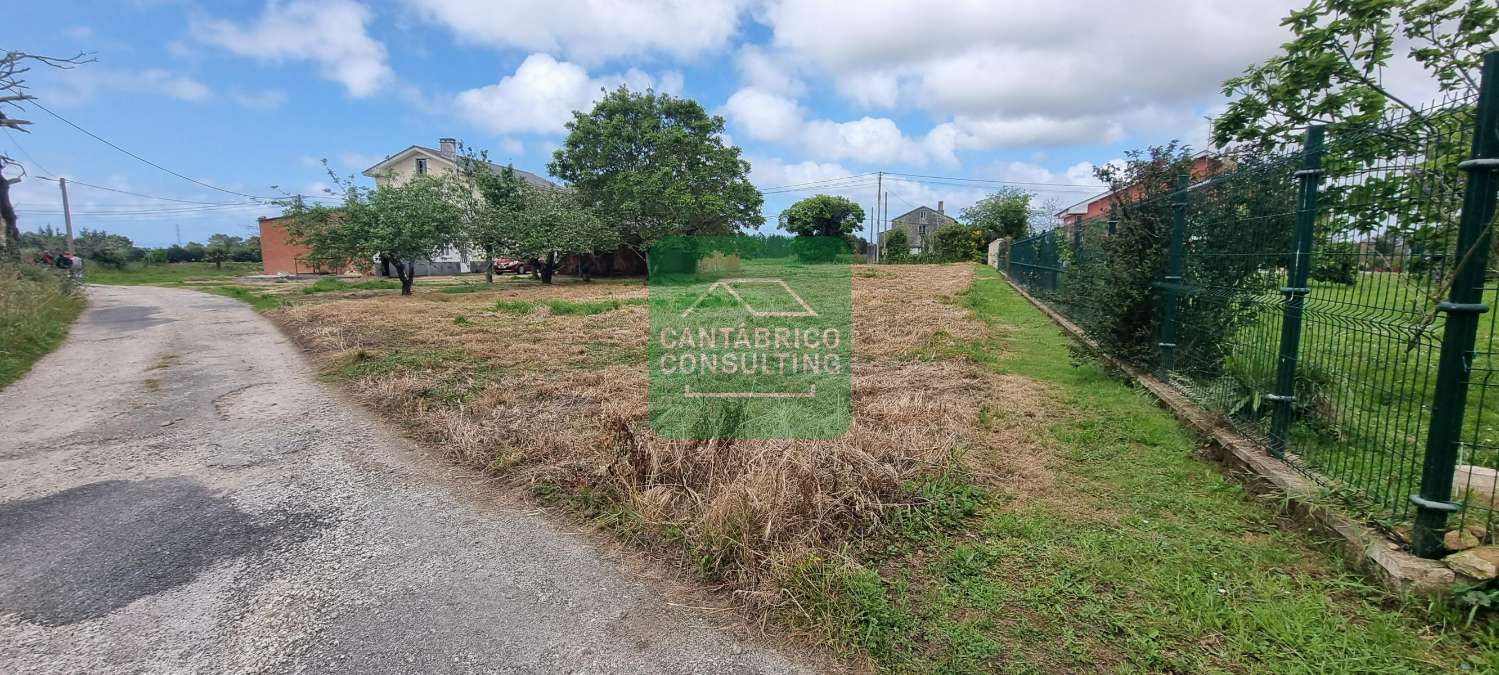 GRAN CASA FAMILIAR EN LAS CAMPAS, CASTROPOL CON ANEJOS Y MUCHAS POSIBILIDADES EN ZONA COSTERA DE ASTURIAS