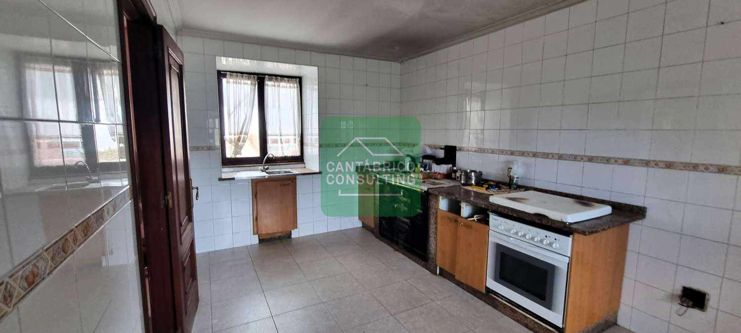 House for sale in Castropol