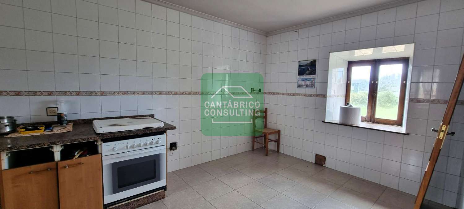 House for sale in Castropol