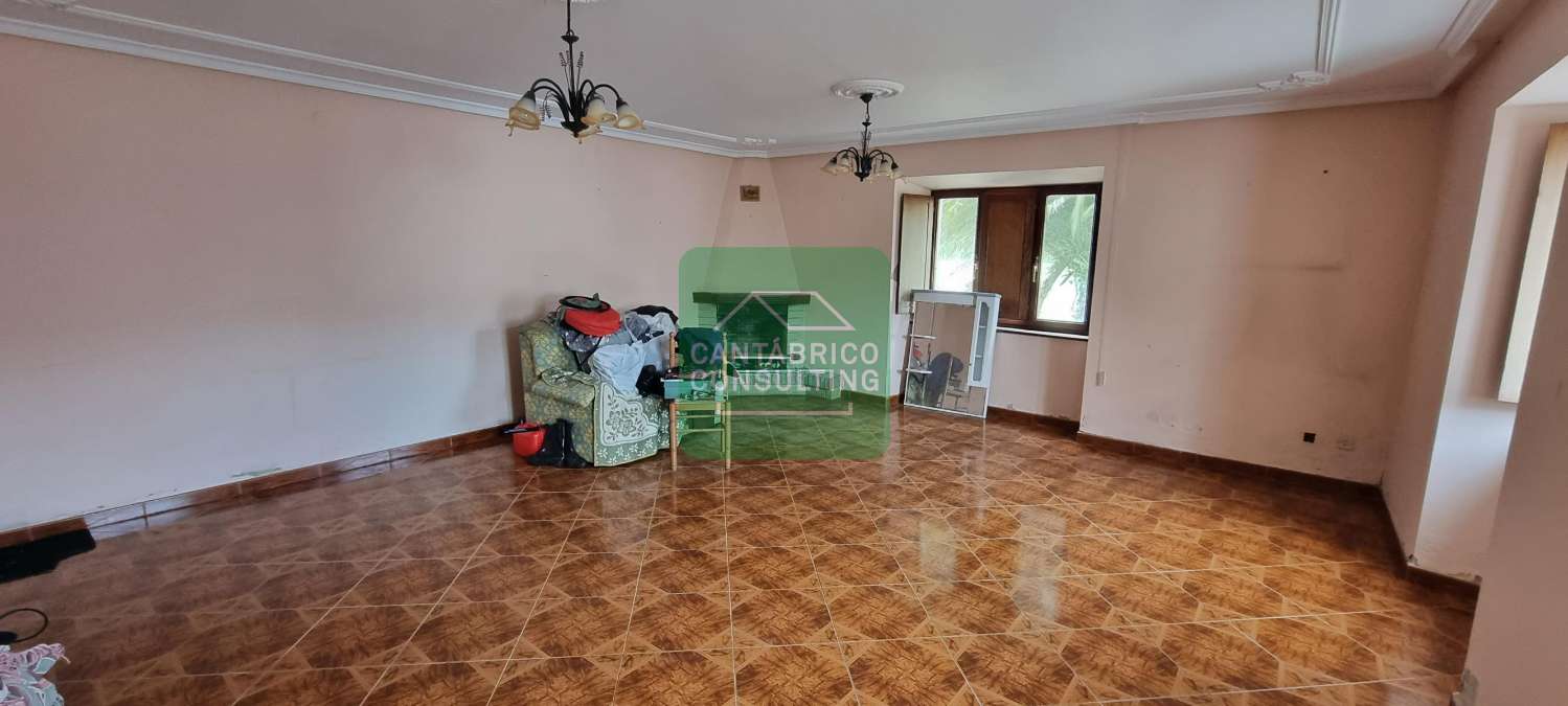 House for sale in Castropol