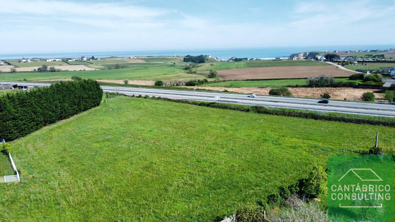 FINCA EDIFICABLE PARA DOS PARCELAS EN BARRES CASTROPOL ASTURIAS  CERCA DE LA PLAYA DE PENARRONDA