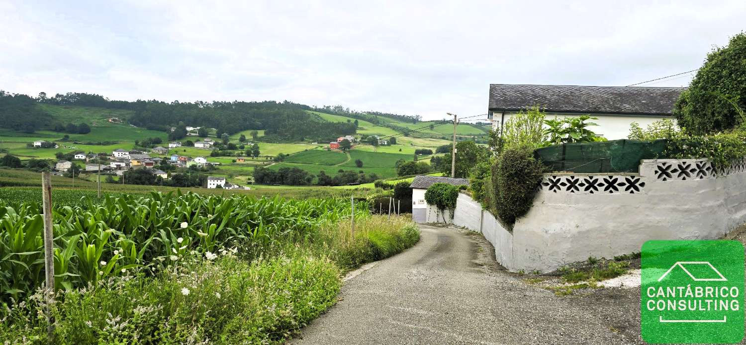 Casa en venda in Navia