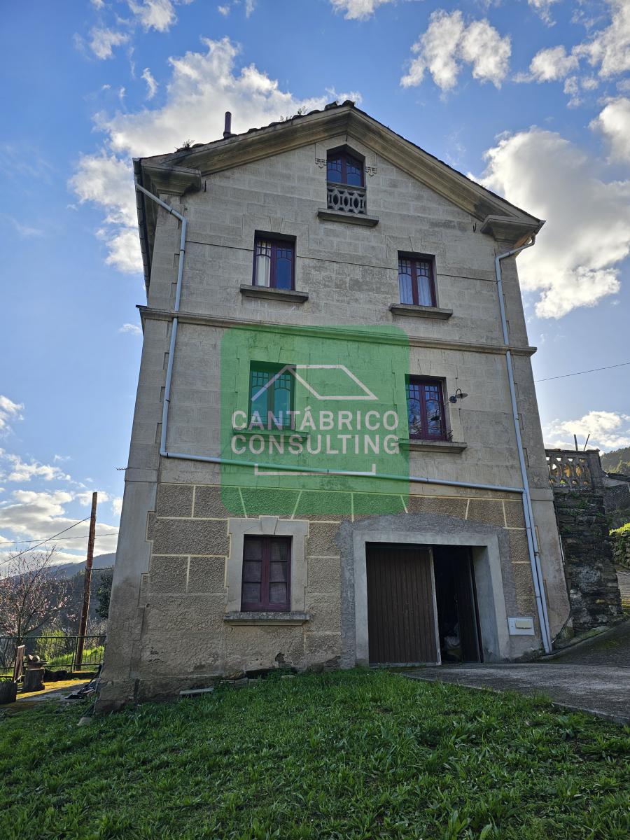 GRAN CASA  ESPECIAL ESTILO INDIANO CON VISTAS DE ENSUEÑO EN DOIRAS BOAL - ASTURIAS