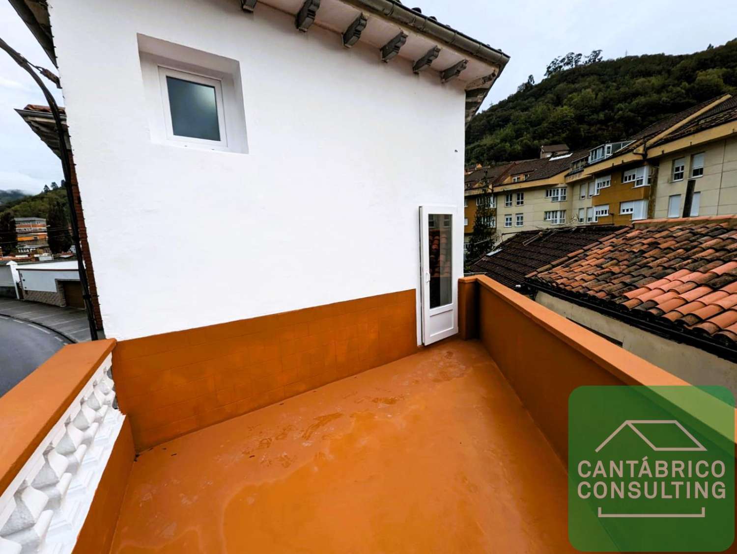 VIVIENDA CON SOTANO-GARAJE Y TERRAZA REFORMADA EN AVENIDA DE SAMA -MIERES - ASTURIAS