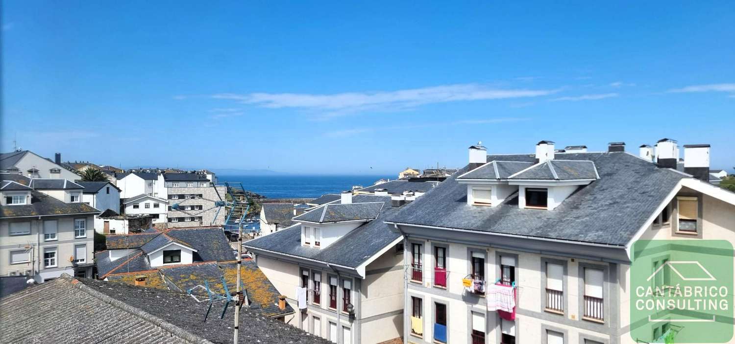 TRADITIONELLES ASTURISCHES HAUS IM ZENTRUM VON TAPIA