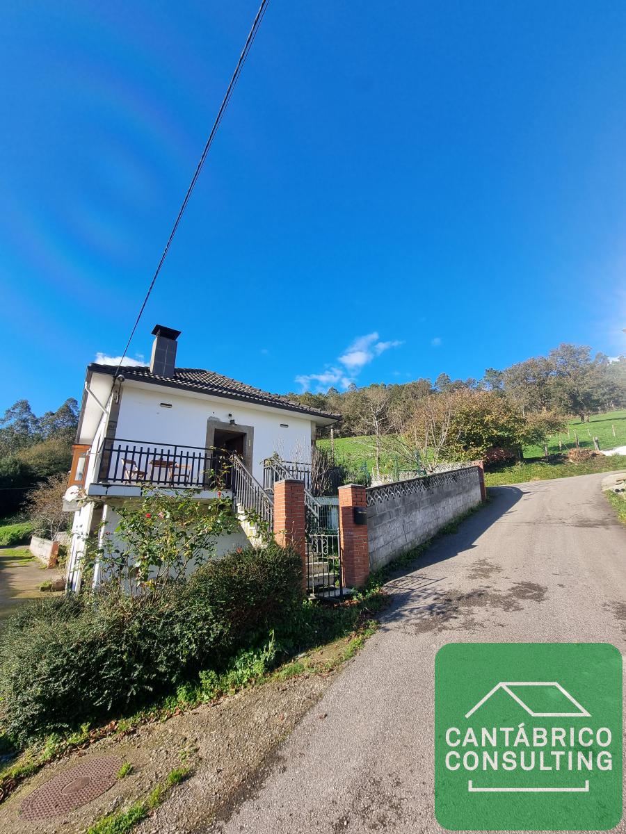 Maison en vente à Luarca